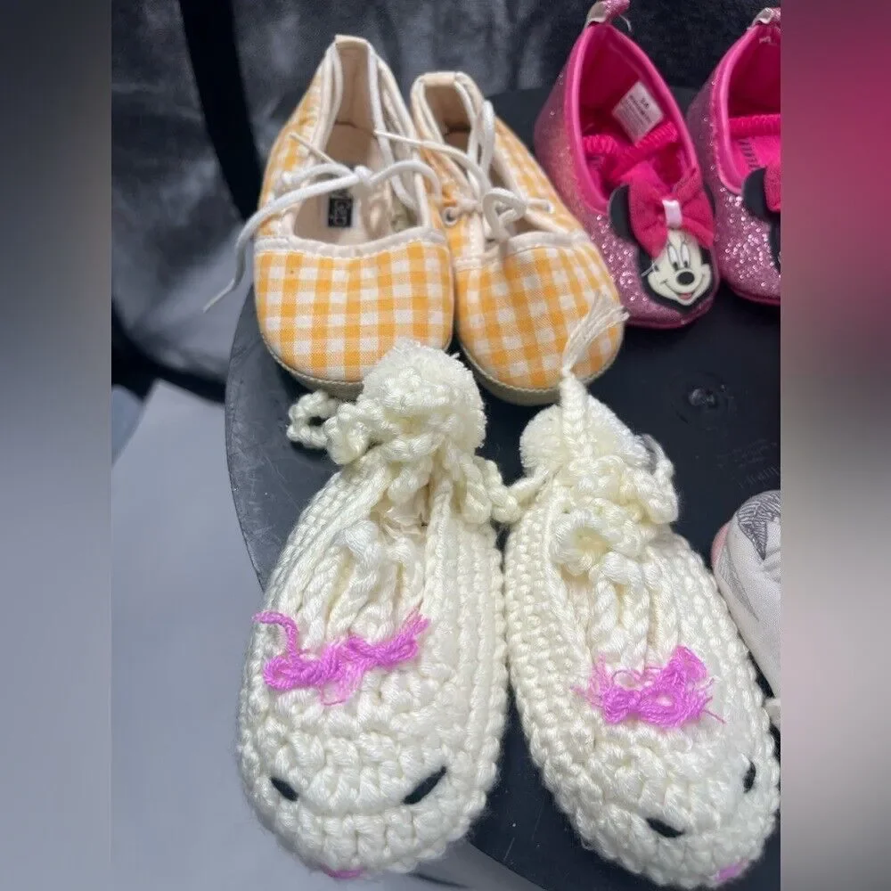 Bundle of five infant girls shoes, new‎ condition
